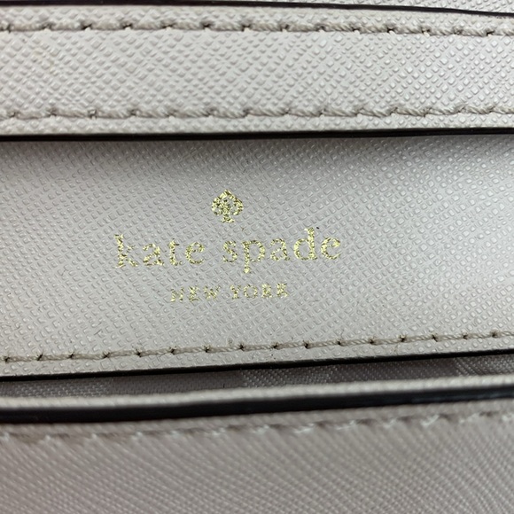 Kate Spade Creme Saffiano Leather Crossbody Bag Gold chain strap Flap snap close - Picture 6 of 15